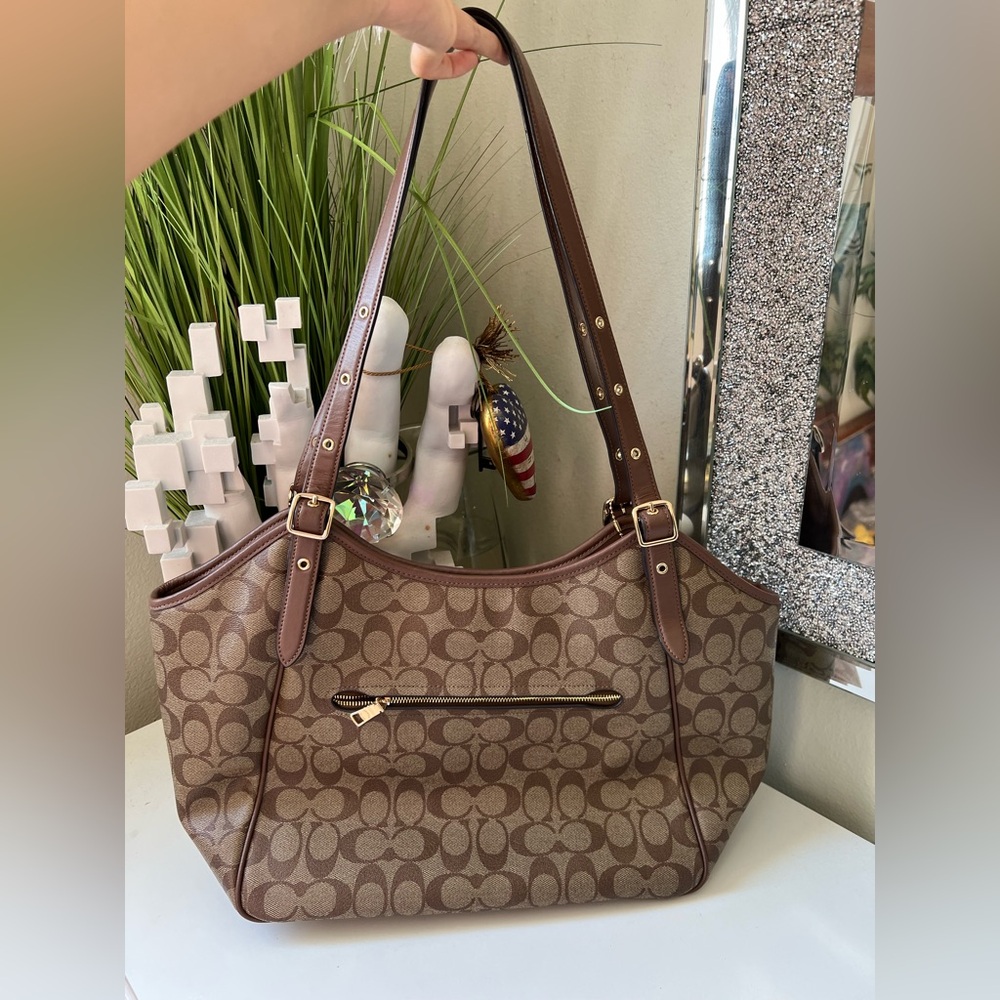 COACH Meadow Shoulder Bag Signature Canvas Khaki Saddle CM076 - Picture 4 of 16